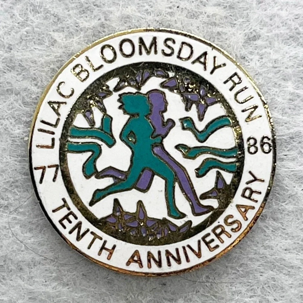 🔮 5/$25 Vintage Lilac Bloomsday Run Tenth Anniversary 1977 - 1986 Pin